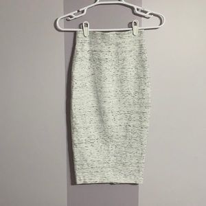 Aritzia wilfred lis midi pencil skirt